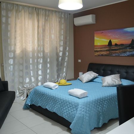 آتْشّي كاستيلّو B&B Ciclopi المظهر الخارجي الصورة